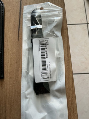 Leather watch strap 18mm black new in excellent condition