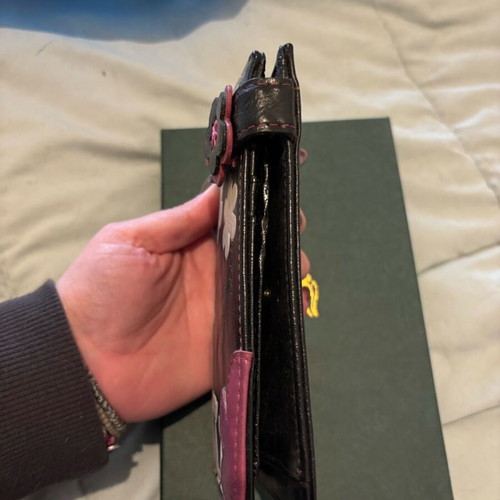 Doca wallet with cat and flower details, like new, black