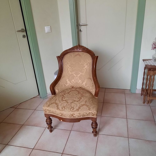 Vintage carved armchairs, set of 3