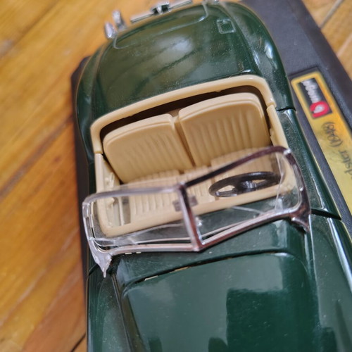 Jaguar XK120 Roadster 1948 die-cast model used, 1:24 scale