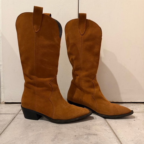 Anesis brown suede boots used, size 37