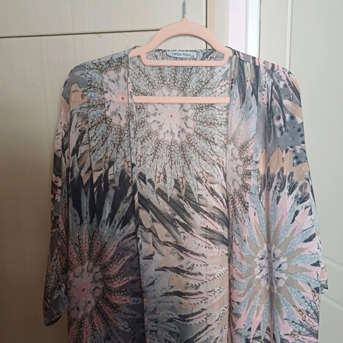 Summer wardrobe with Zara shirt, 2 tunics and Pepe Jeans blouse like new