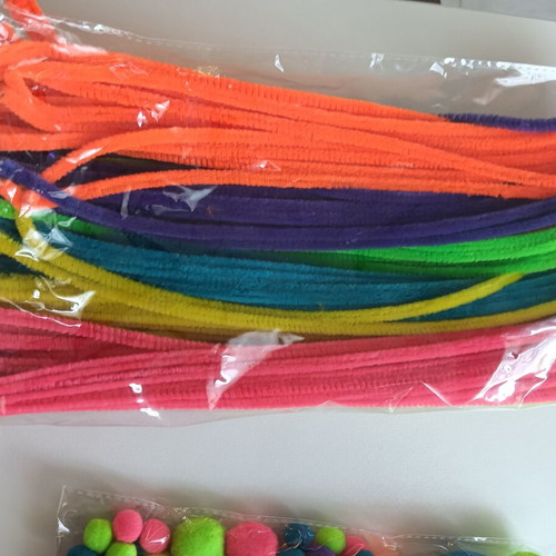 Craft supplies used, assorted set