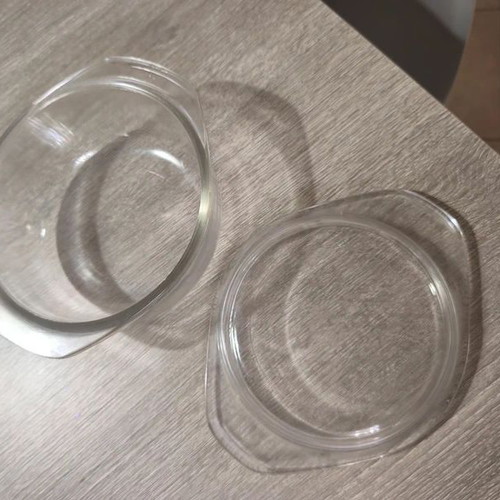 Pyrex small like new