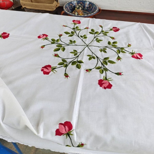 Square handmade tablecloth like new