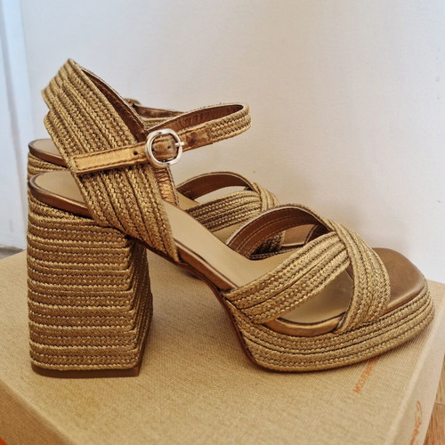 Castaner Valle/142 gold platform sandals size 38 new