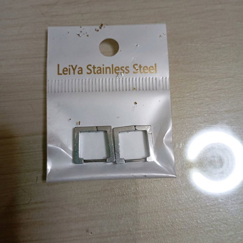 Square stainless steel earrings new, silver