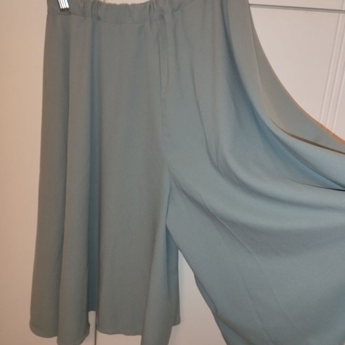 Pleated zip culottes L-XL turquoise, like new, high-quality fabric