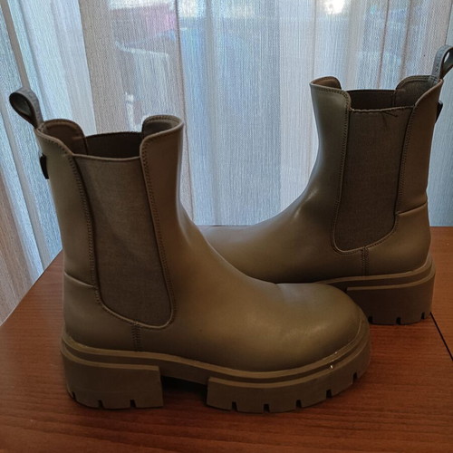 Guess green ankle boots like new, women's size 41