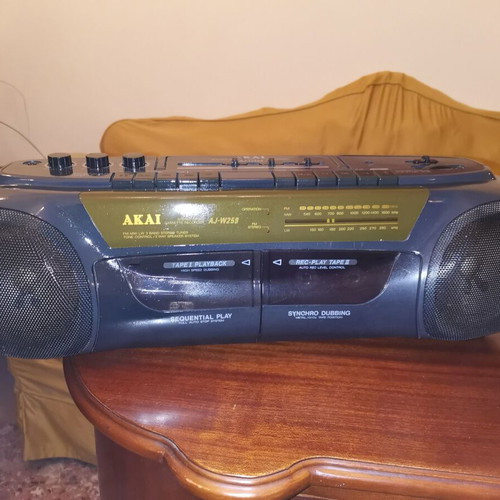 Akai AJ-W279 cassette radios used, set of 2