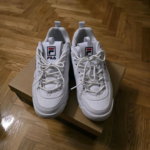 Fila Disruptor size 45 like new, white casual shoes