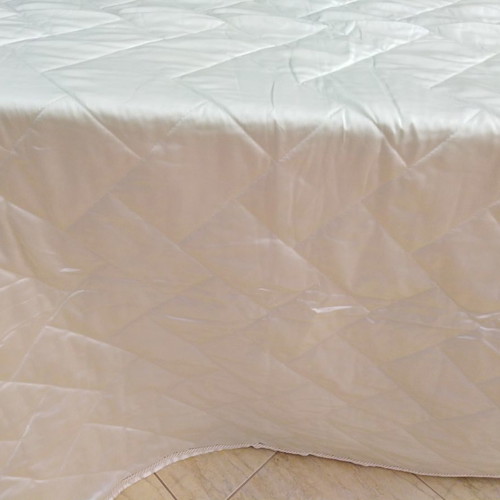 Quilt satin double bed cream without pillowcases