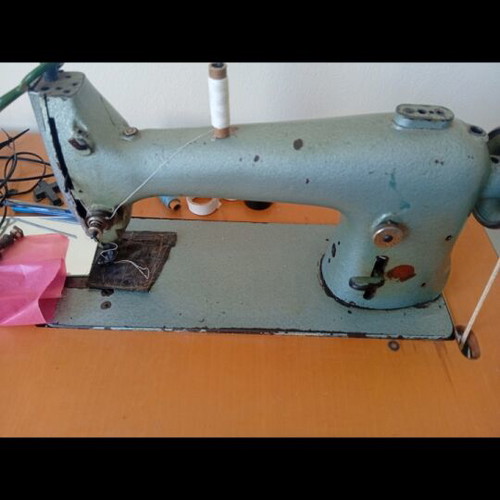 Singer sewing machine used, industrial, 1947