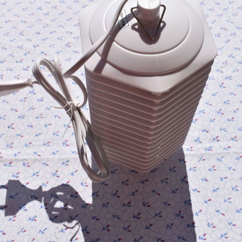 Electronic bug killer new, no harmful poison