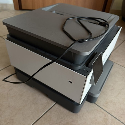 HP OfficeJet Pro 8132e multifunction printer like new with ink