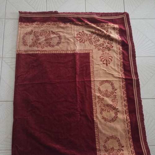 Chenille Throw Blanket Large, Like New, Burgundy and Gold