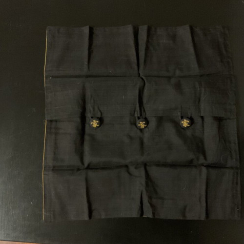 Chinese silk pillow cases like new, set of 2 pieces 45x45