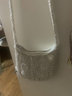 Knitted crossbody bag like new