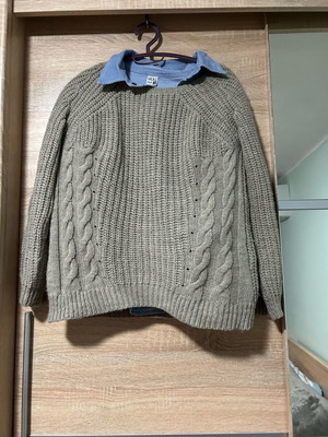 Sweater with shirt like new, thick, beige and blue