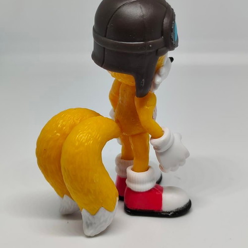 Tails Sonic the Hedgehog collectible figure like new, aviator style
