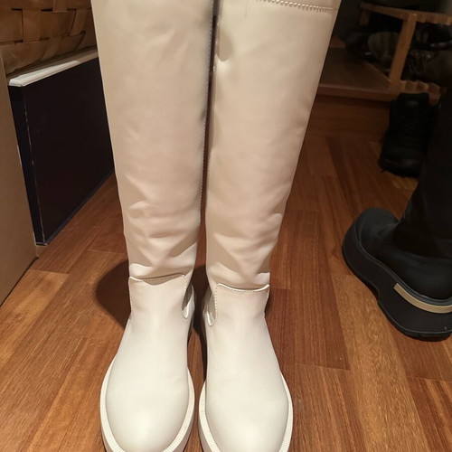 Zara knee-high boots like new, size 38, off-white beige