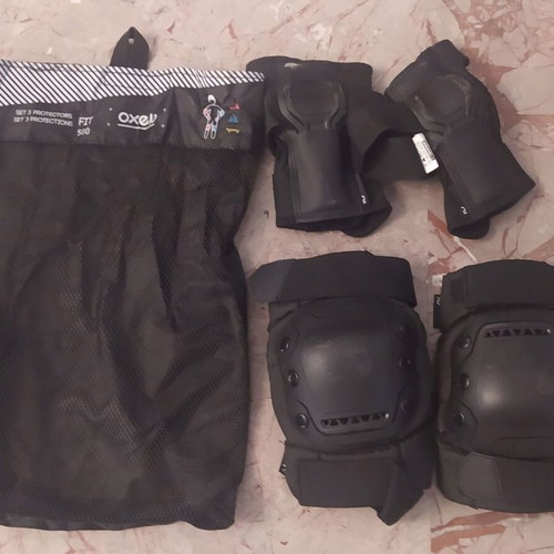 Oxelo FIT500 protective gear set like new for roller skate scooter
