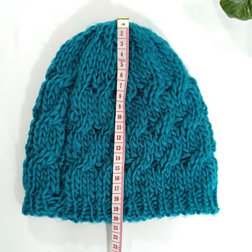 Knitted turquoise beanie like new, one size