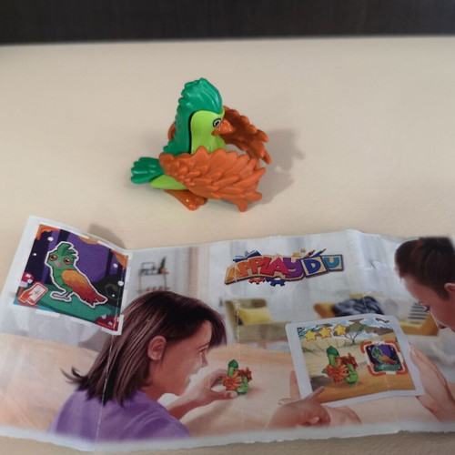 Kinder Surprise Turaco figure like new, Birds Family VV183