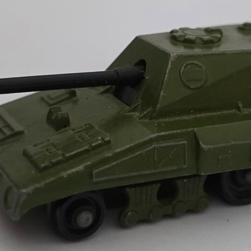 Matchbox Lesney Rolomatics No. 70 S.P. Gun Tank toy, vintage 1976