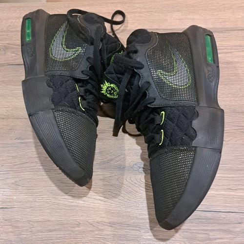 Nike men's basketball shoes FB 2239 002 like new, black, size 44
