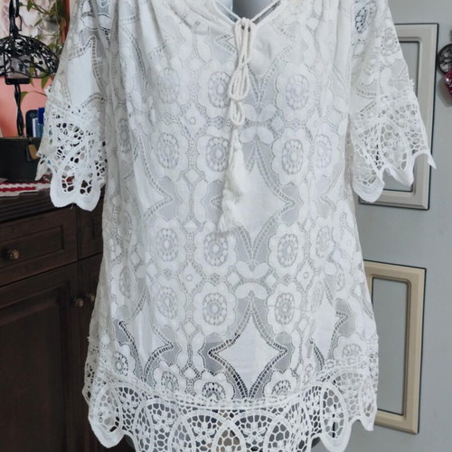 Lace blouse white like new size M-L