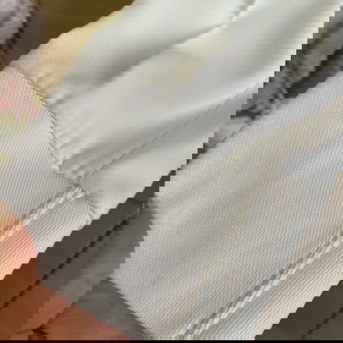 Zara λευκό παντελόνι σαν καινούργιο με ιδιαίτερο τελείωμα στα μπατζάκια