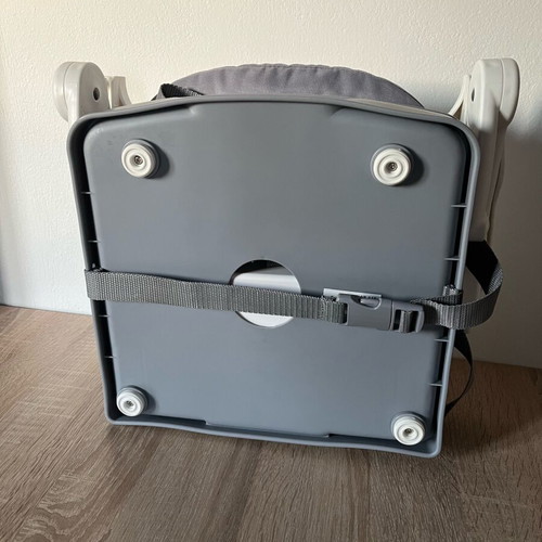 Bebe Confort feeding chair used, portable with 3 height positions