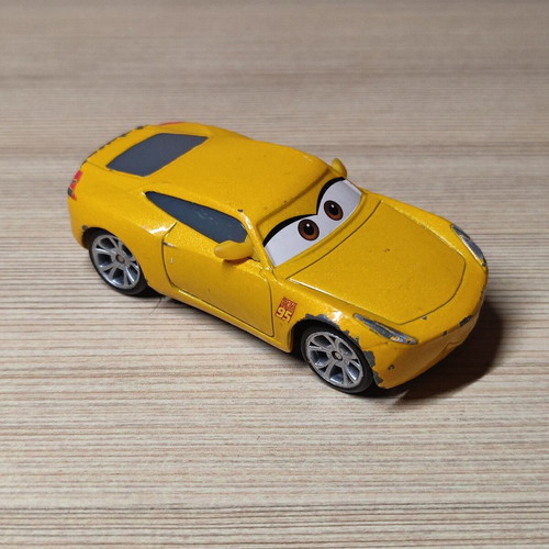 Mattel Disney Pixar Cars Cruz Ramirez Racing Trainer 95 used metal toy car Mcqueen