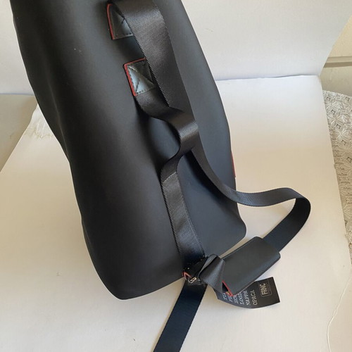FRNC shoulder bag like new, black with red details