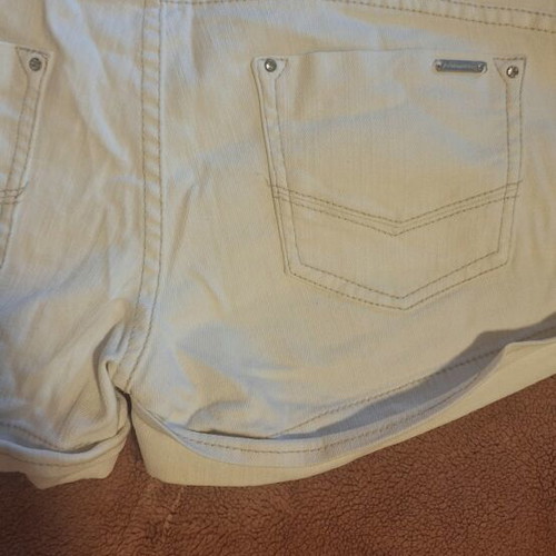 Stradivarius white elastic jeans shorts used, size M 38 10