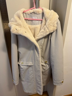 Zara ημίπαλτο για κορίτσι 13-14 ετών σαν καινούργιο με γούνινη επένδυση μπεζ