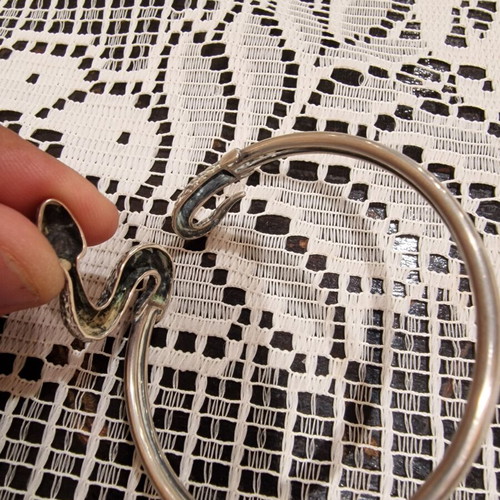 Silver bracelet vintage handcraft like new