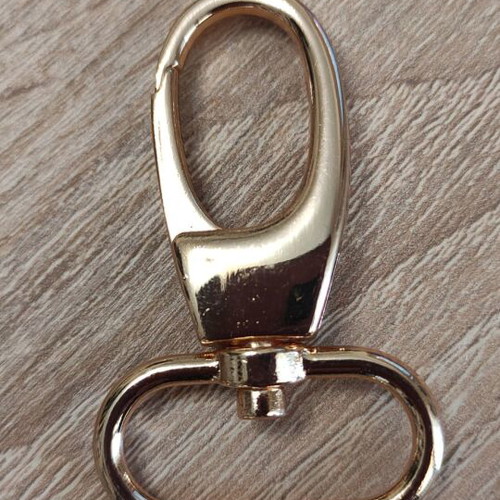 Metal parrot hook 2.5cm new in various colors