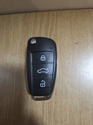 Κουτί κλειδιού Audi με 3 κουμπιά και λεπίδα καινούργιο