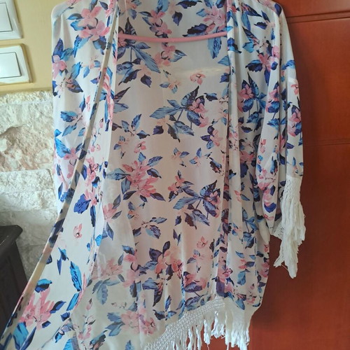 Floral Kimono Jacket with Fringe new, Owtwo