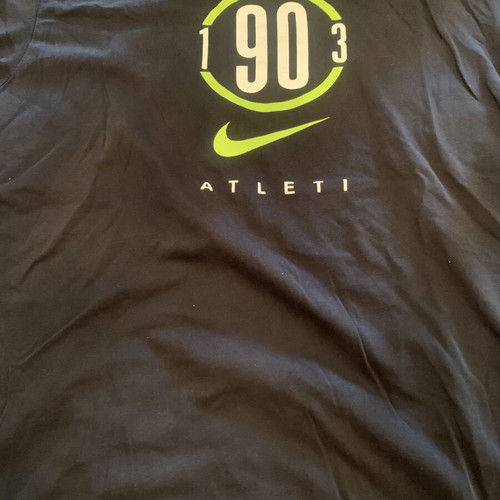 T shirt pack Nike and Adidas with Manchester, Atletico, Brooklyn Nets, like new