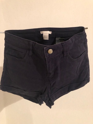 H&M shorts used, black, size 34