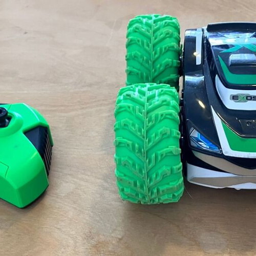 Double-sided toy car used with remote control