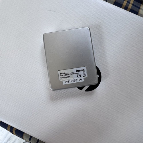 Hama USB 2.0 Hub & Card Reader 32-in-1 like new, 3 USB ports