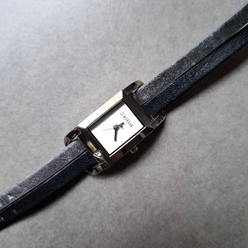 Morgan Women's Watch with 5 Leather Straps in Black/Pink/White/Silver