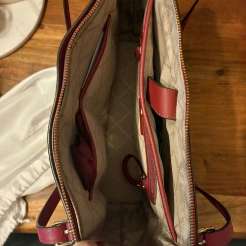 Michael Kors leather shoulder bag cherry color like new