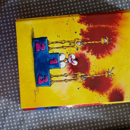 Diddl album like new, school organizer with hard cover