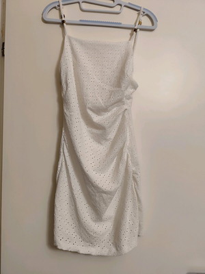Broderie Mini Dress New White with Ruched Details Pull & Bear