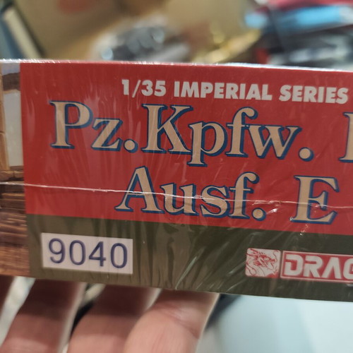 Pz.Kpfw III Ausf. E Dragon 1/35 model tank new, sealed